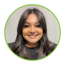 Mayra Calcanas headshot