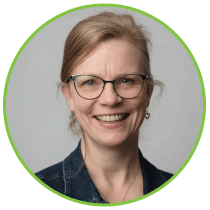 Stacy Schmidt headshot